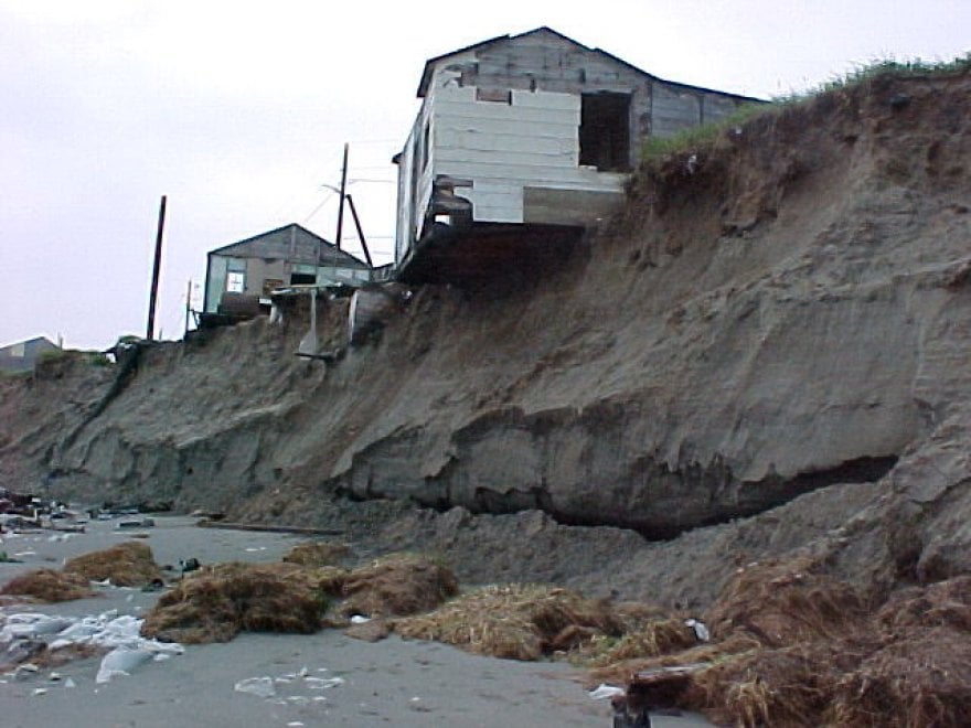 Il villaggio eschimese di Shishmaref in Alaska