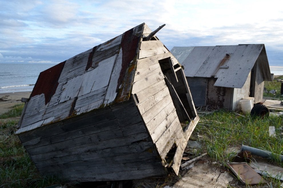 Il villaggio eschimese di Shishmaref in Alaska