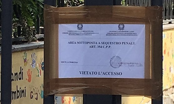 Terremoto, Procura sequestra edifici crollati: "Cerchiamo documenti sotto le macerie"