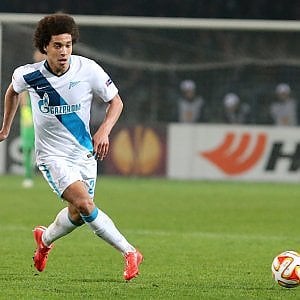 Juventus, Witsel è più vicino. No all'Inter per Lichtsteiner