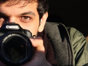 Il regista 'scomodo' Keywan Karimi: "Aspetto di tornare in carcere, non lascerò mai l'Iran”