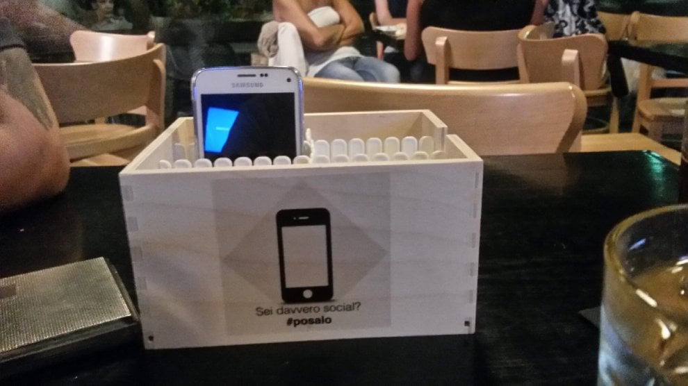  "Sei davvero social, Allora #posalo". E' il digital detox
