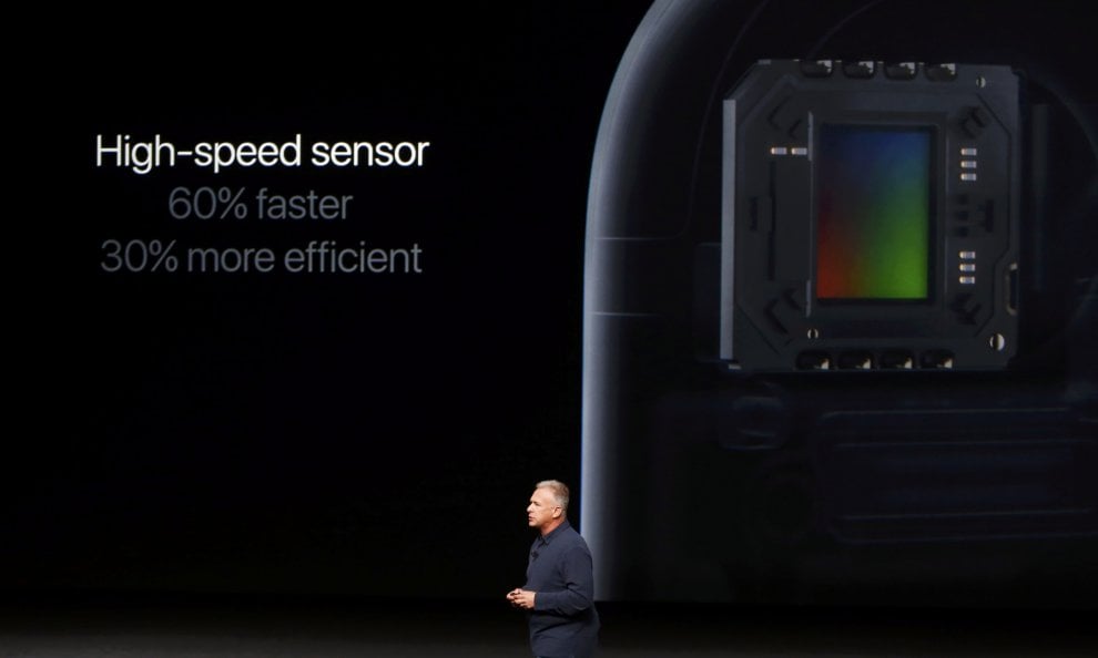 Apple, ecco l'iPhone 7: resiste all'acqua e fotografa in modo 'perfetto'