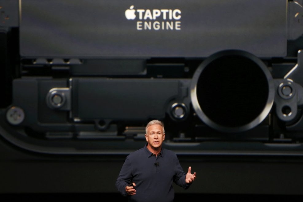 Apple, ecco l'iPhone 7: resiste all'acqua e fotografa in modo 'perfetto'