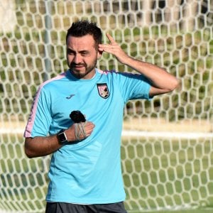 Palermo, De Zerbi: ''Napoli forte, servono umiltà e coraggio''