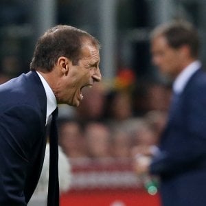 Juventus, Allegri: ''Torniamo con i piedi per terra''. Buffon: "La sconfitta ci farà bene"