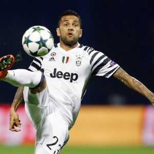 Juventus, Dani Alves: "Qui per la Champions, so come si vince"