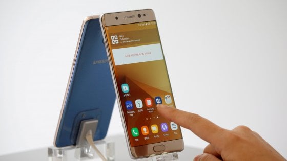 Galaxy Note 7, Samsung interrompe produzione, vendita e sostituzione
