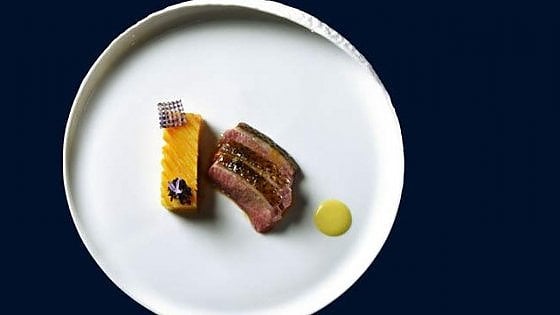 L'anatra arrosto con arancia speziata e patata dolce del vincitore