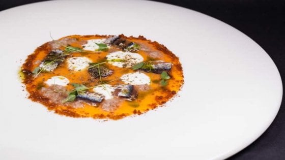 La "pizza liquida", uno dei piatti simbolo de "La Maniera di Carlo"