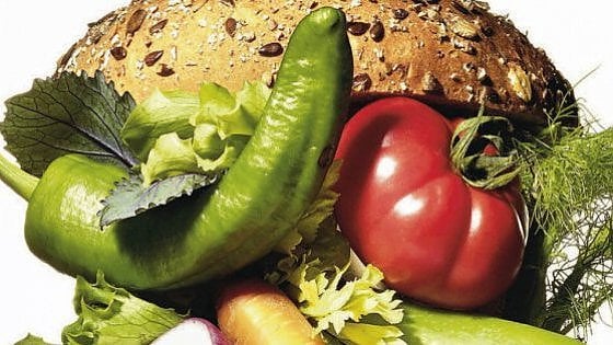 Da mangiafoglie a vegani gourmet: storia dell'Italia a tavola