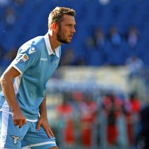 Lazio, De Vrij accelera il recupero. Peruzzi promuove Inzaghi: "Grande gestore"