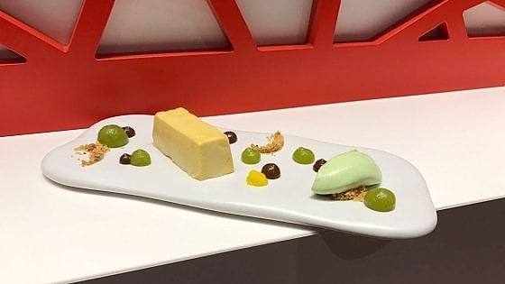 De-strüdel: mele, uvetta, pinoli e cannella