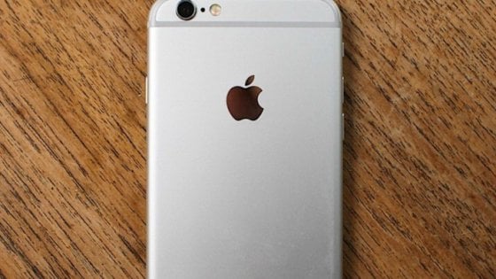 iPhone 6S, Apple sostituisce le batterie difettose