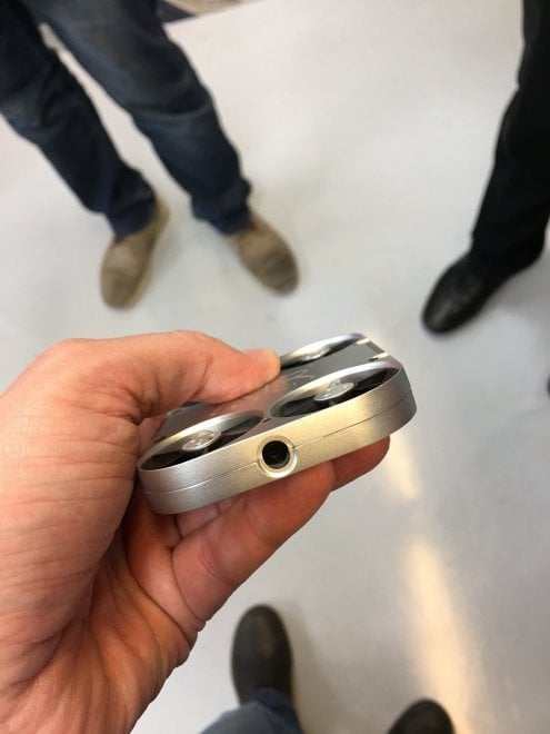 AirSelfie. Il drone diventa mini macchina fotografica 