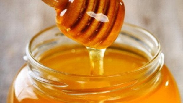 Dieta del sorriso: dal latte al peperoncino, gli alimenti che fanno bene alla bocca