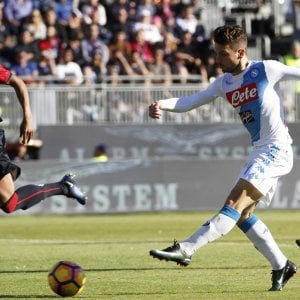 Cagliari-Napoli 0-5: Mertens da favola, è pokerissimo azzurro