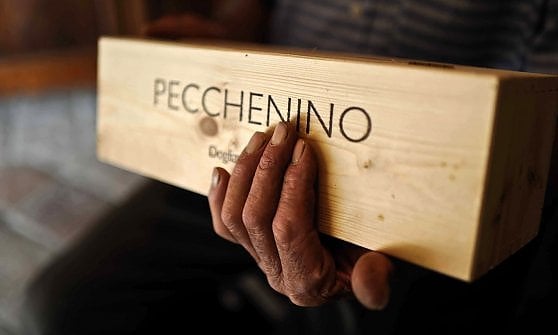 Una cassa di vino Pecchenino (dal sito aziendale)
