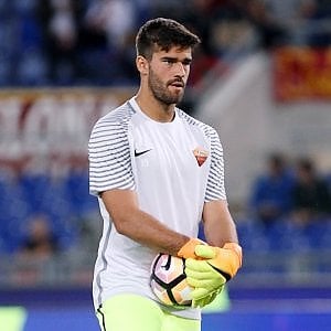 Roma, mal di pancia Alisson: "Infastidito dalla panchina. Sono qui per giocare"