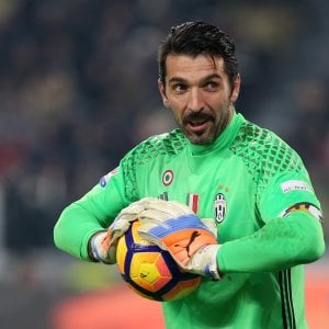 Juventus, Buffon si allena a parte. Rugani: "Ripartire con ferocia"
