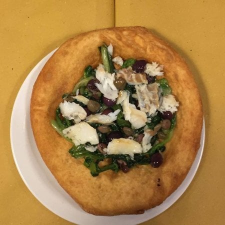 Pizza, la carica delle donne davanti al forno 