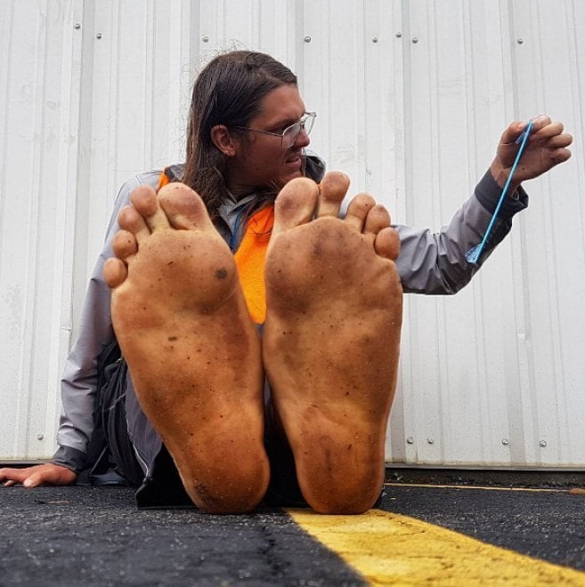 Usa, stava attraversando l'America a piedi nudi: ambientalista investito da un suv