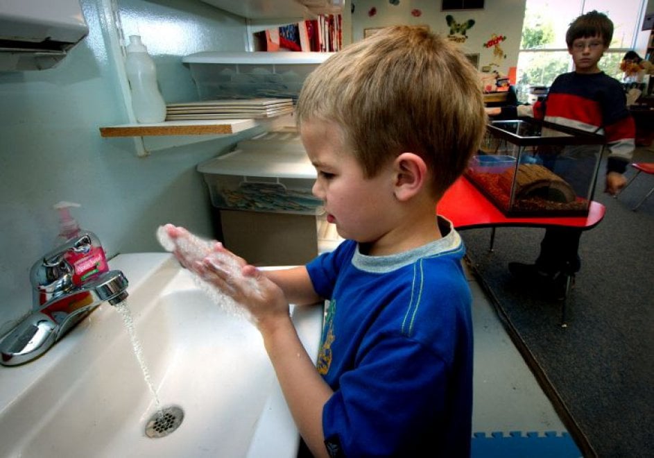 Quanti bagni per i più piccoli? Le regole dei dermatologi