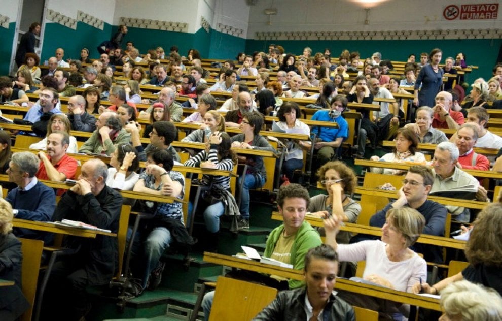 Maschi e femmine in cifre: dalla scuola alle professioni