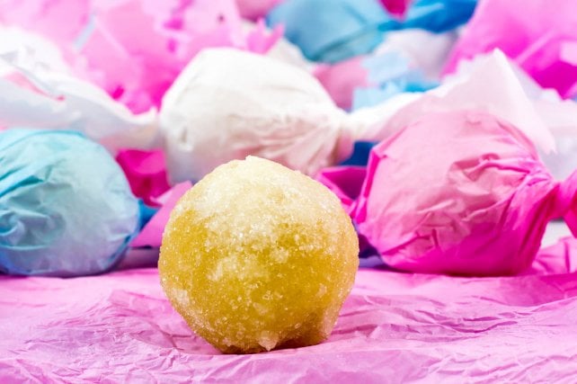 Dalla Gallura a Cagliari, la Sardegna raccontata da 15 dolci tradizionali