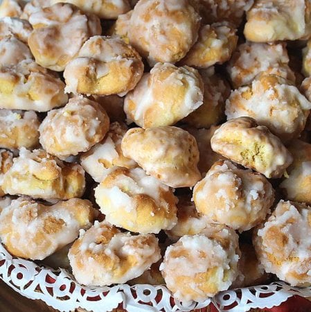 Dalla Gallura a Cagliari, la Sardegna raccontata da 15 dolci tradizionali