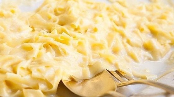 Le Fettuccine Alfredo (dal sito di Alfredo alla Scrofa)