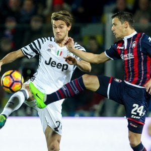 Le pagelle di Crotone-Juventus: sicurezza Rugani, incertezza fatale di Cordaz