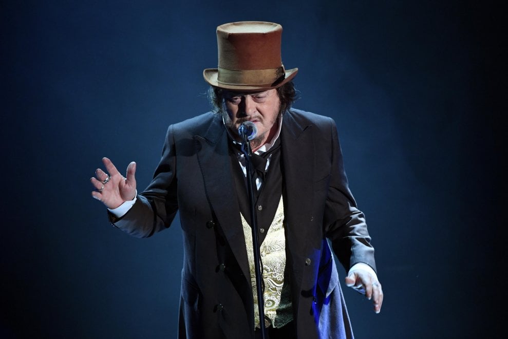 Sanremo Zucchero Il Primo Superospite Canta Ci Si Arrende La 