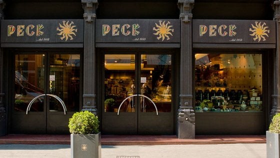 L'ingresso di Peck, in via Spadari a Milano