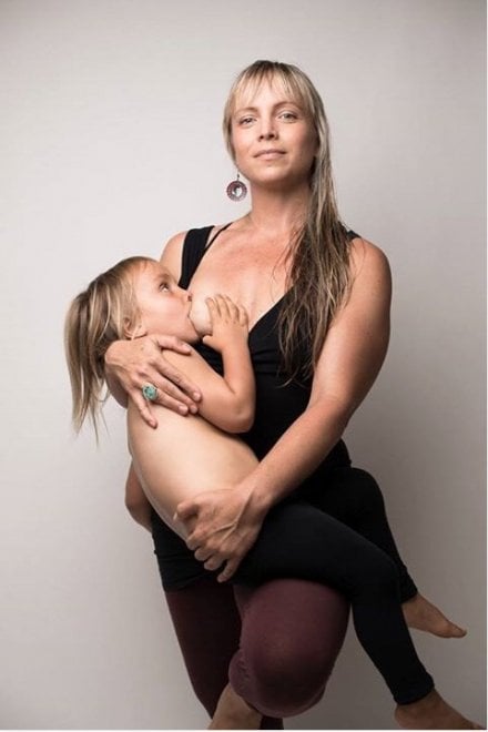 Da Tamara a Gisele, l'allattamento diventa social