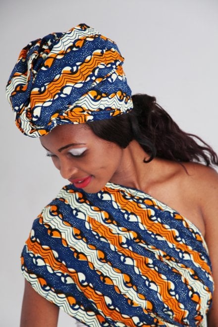 Un turbante africano dopo la chemio 