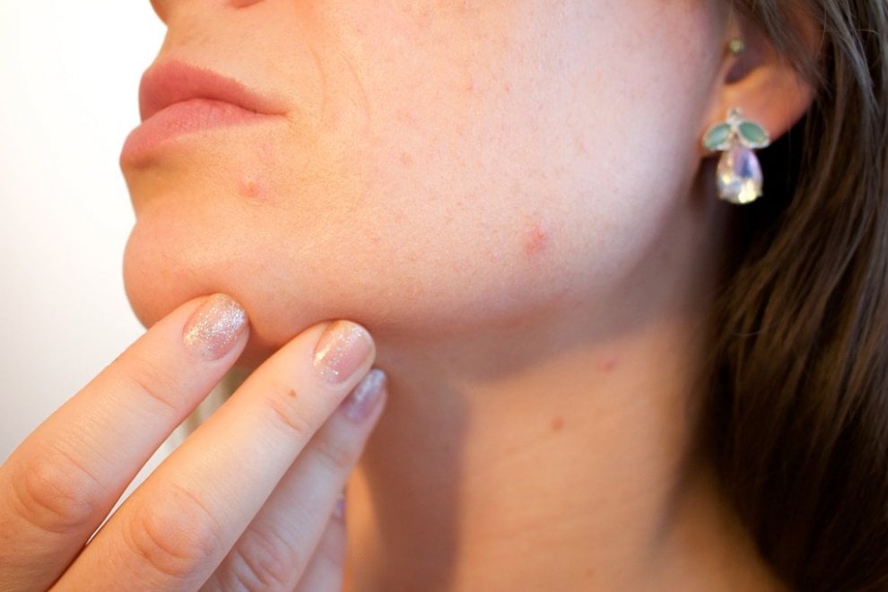 Trucco a Carnevale, le regole dei dermatologi per affrontare la festa in tutta sicurezza