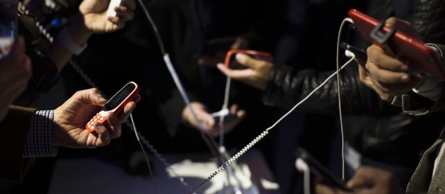 Mobile World Congress 2017, cala il sipario fra sequel e operazioni nostalgia   video