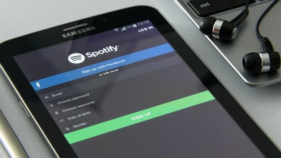 Spotify raggiunge 50 milioni di abbonati, Apple Music resta indietro