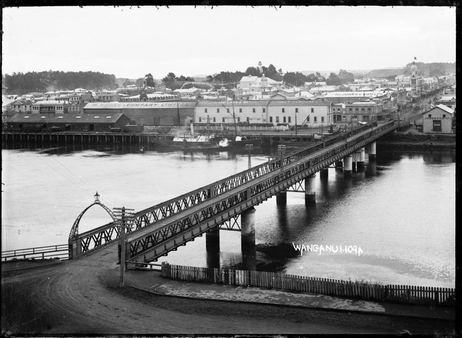 Whanganui in bianco e nero: la storia del fiume sacro ai maori