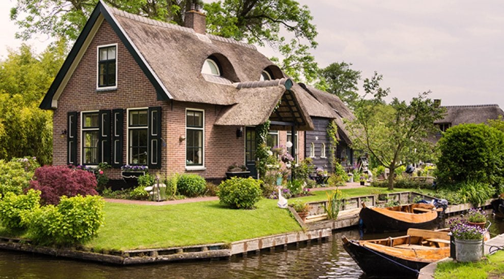 Giethoorn, la 'Venezia del Nord' che ha bandito le auto