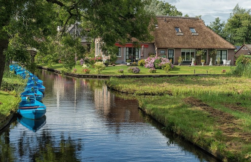 Giethoorn, la 'Venezia del Nord' che ha bandito le auto