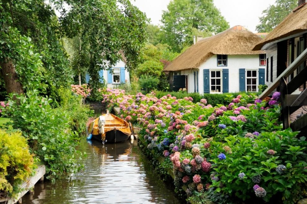 Giethoorn, la 'Venezia del Nord' che ha bandito le auto