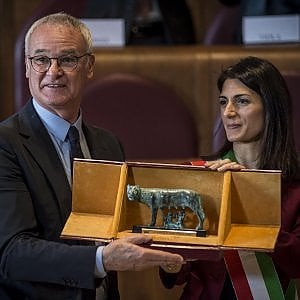 Roma, Ranieri premiato in Campidoglio: "Orgoglioso che la città si sia ricordata di me"