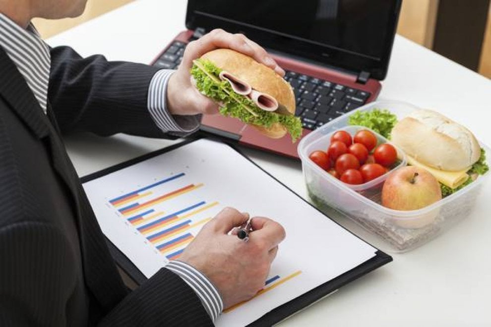 Vita in ufficio, 10 buone regole per avere successo