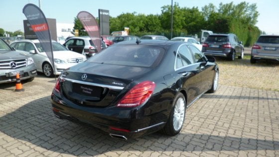 Anche l'ammiraglia in offerta speciale: è la S 500 V8