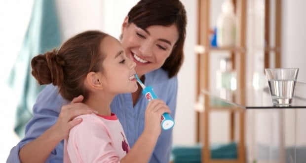 Dieci passi per prevenire la carie in gravidanza e nell'età pediatrica