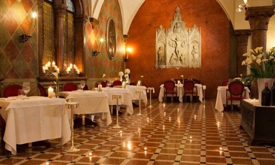 Le due torri lounge e restaurant