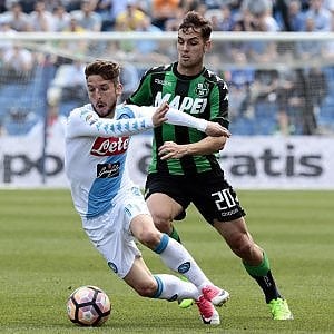 Napoli, giorni decisivi per il rinnovo di Mertens. E i polacchi sponsorizzano Szczesny