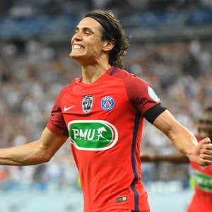 Cavani: "Tornerei a giocare in Italia ma solo per il Napoli"